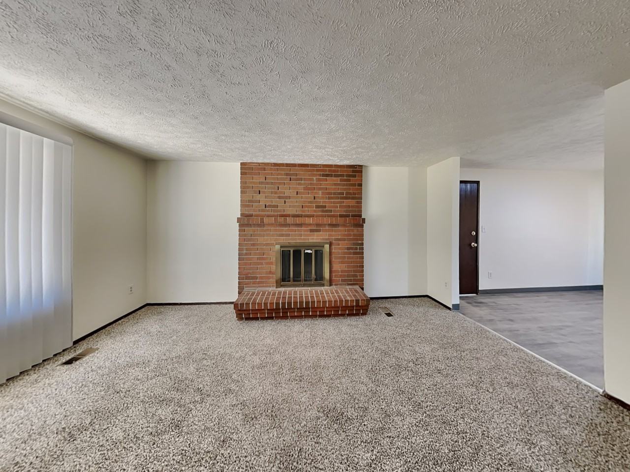 4708 S Glenrose Rd - Photo 2 of 25