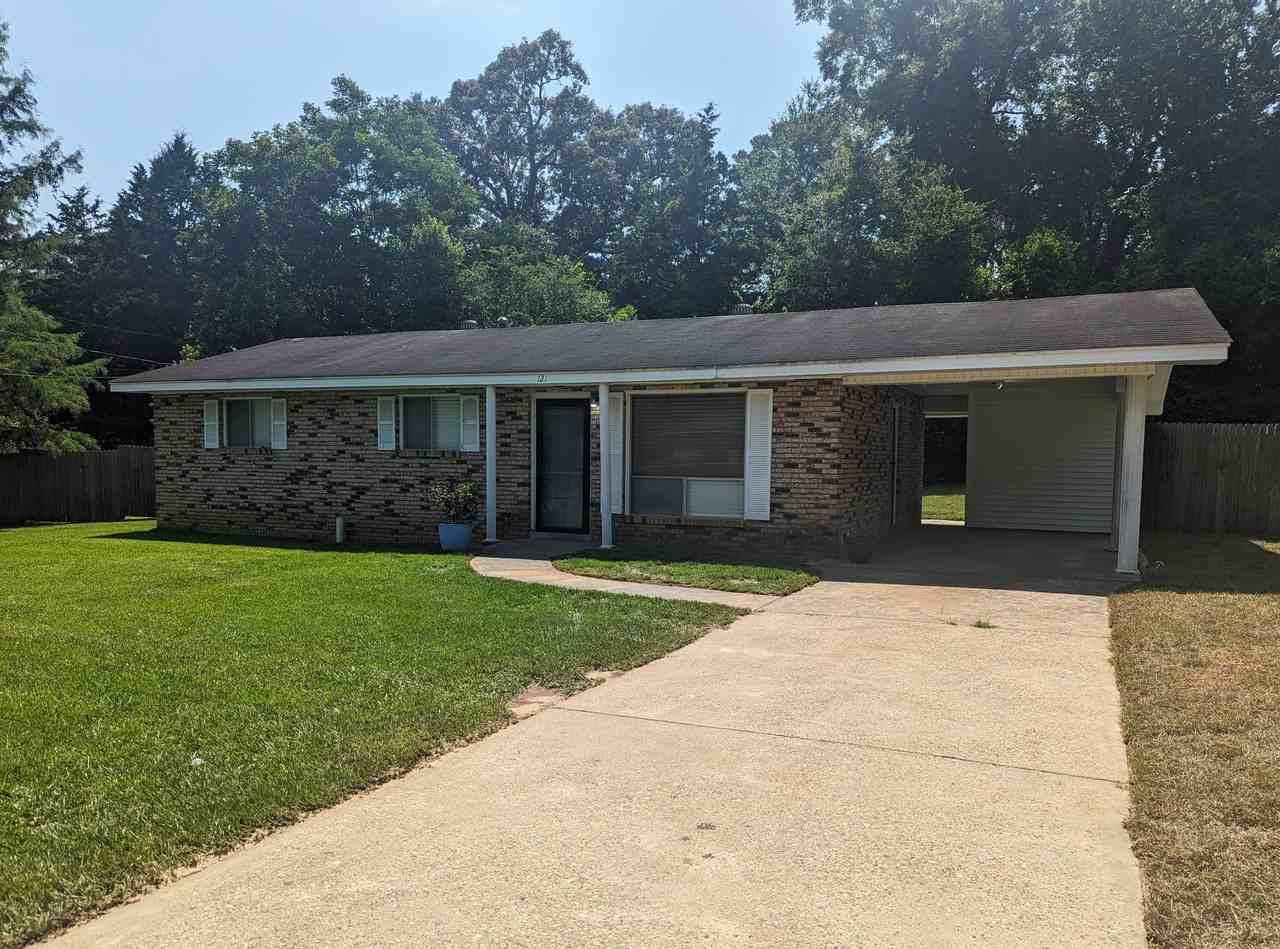 121 Norman Dr - Photo 2 of 9