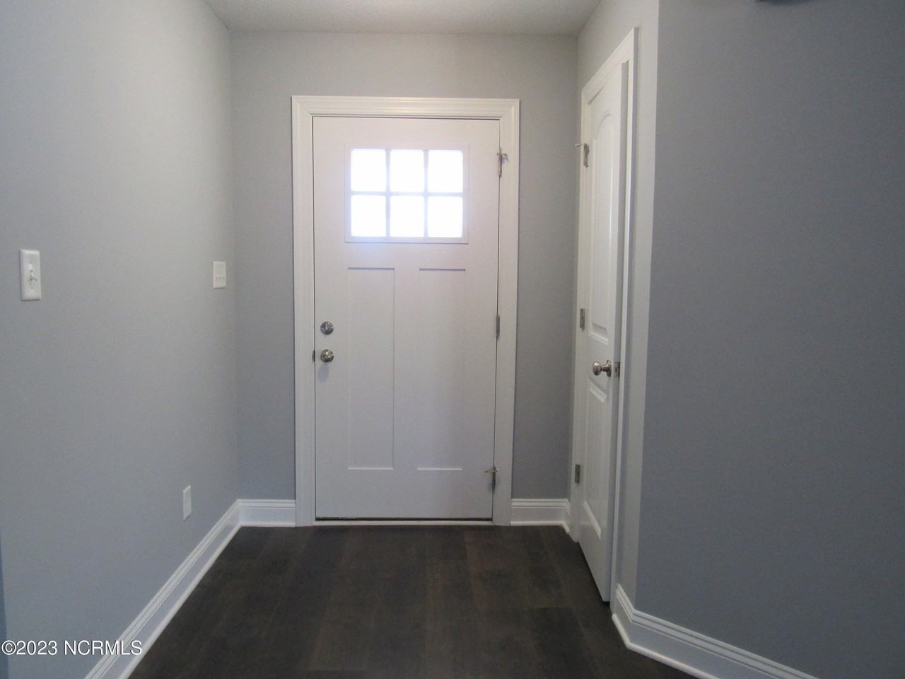 200 Moonstone Court - Photo 2 of 10