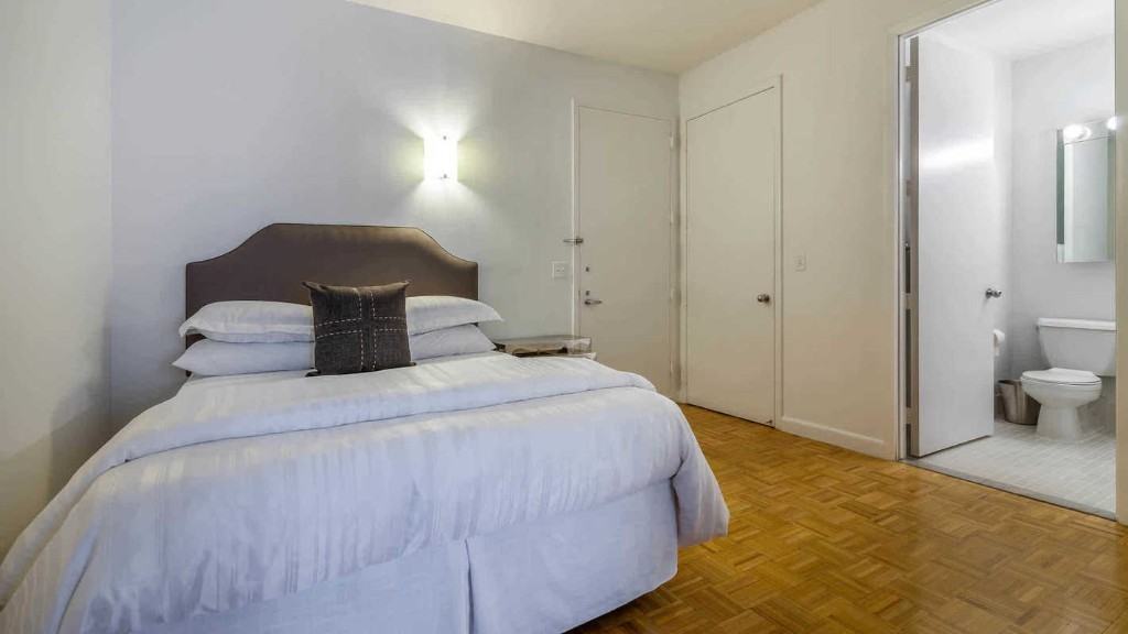 65 Broadway #2104 - Photo 2 of 9