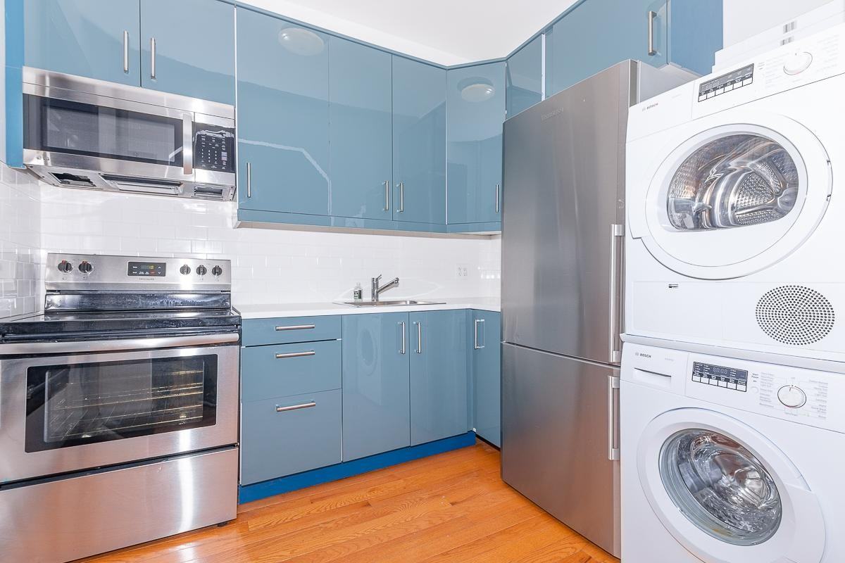 1244 Pacific St #1B - Photo 2 of 13