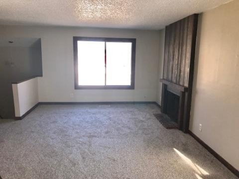 1919 Willson Ave #11 - Photo 3 of 6