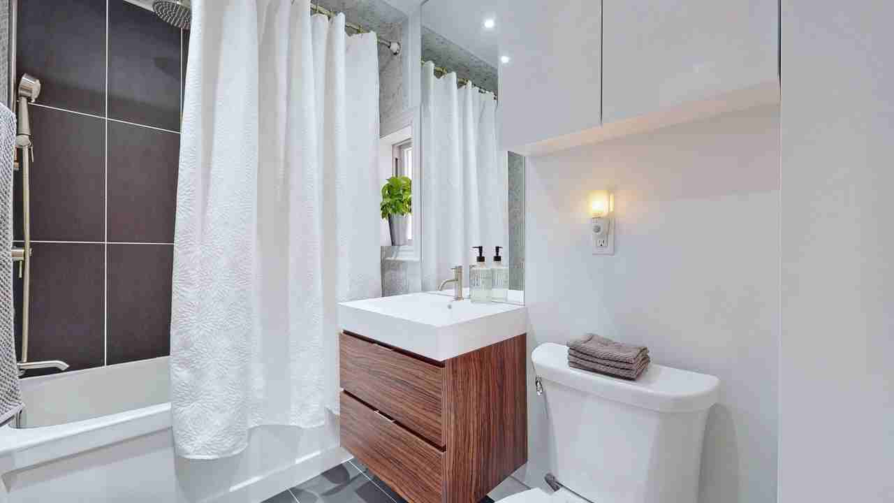 53 Sixteenth Street - Photo 3 of 9