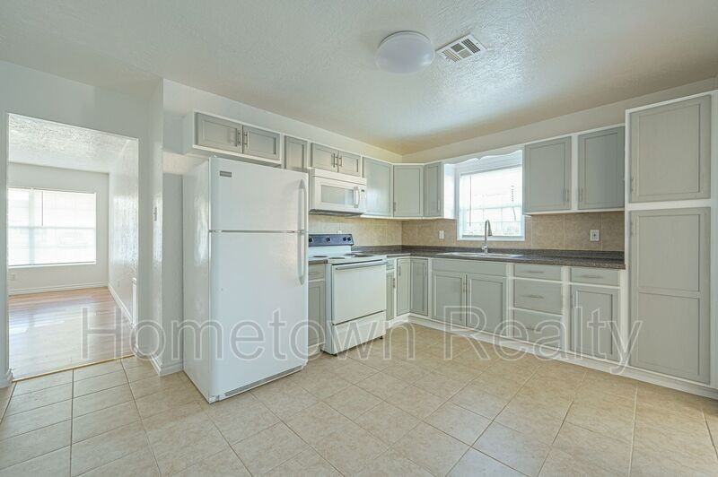 1407 Nw Logan Ave - Photo 7 of 21