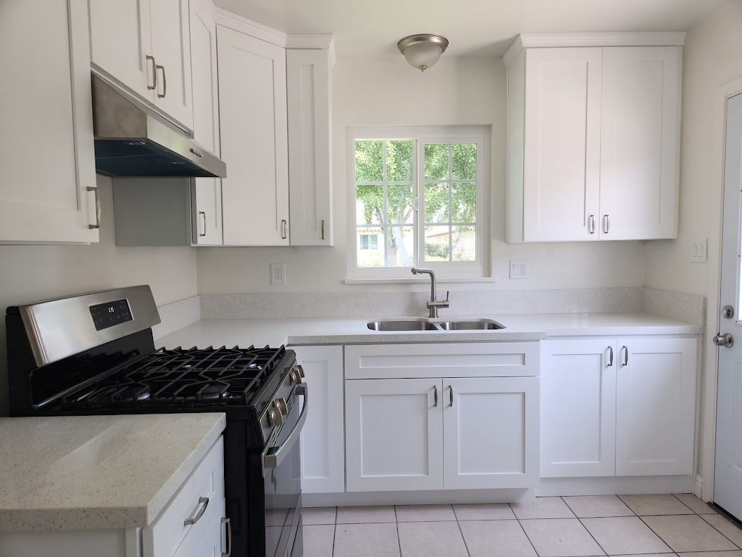 443 North Cambridge Avenue - Photo 3 of 8