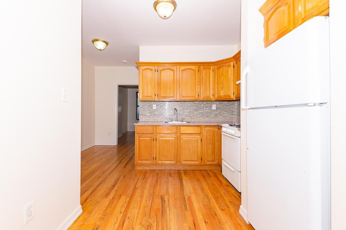 1720 Palmetto St #3R - Photo 7 of 13