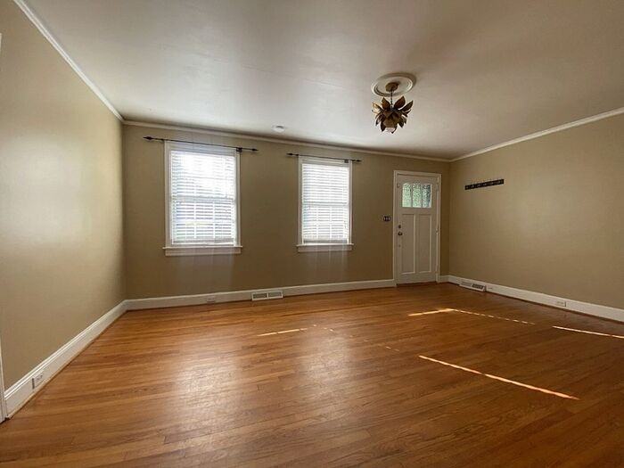 2529 Craig Rd - Photo 3 of 14