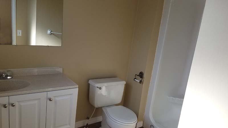 1135 Caliente Dr #2 - Photo 4 of 8