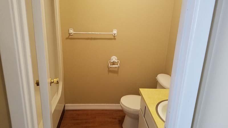 1135 Caliente Dr #2 - Photo 7 of 8