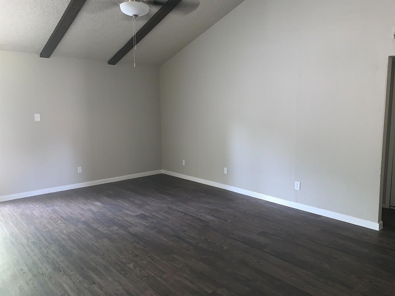 406 E Springdale Ln #1 - Photo 2 of 8