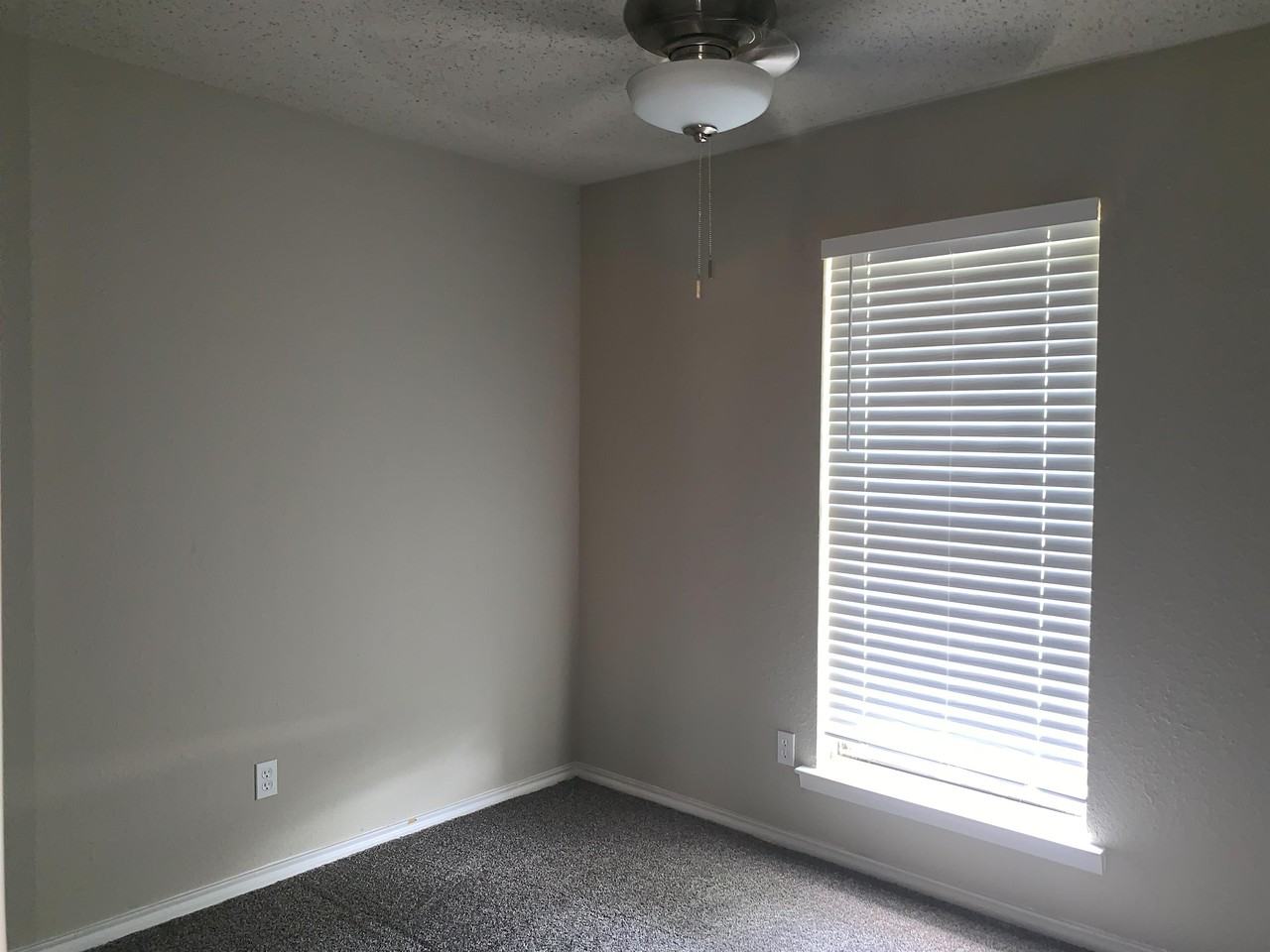 406 E Springdale Ln #1 - Photo 7 of 8
