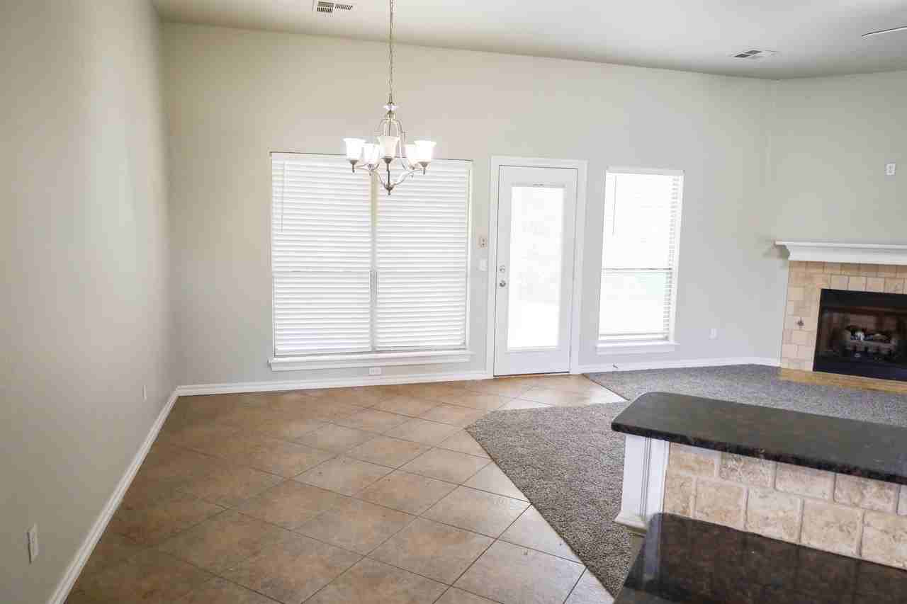 2704 Ne 129th St #1 - Photo 4 of 19