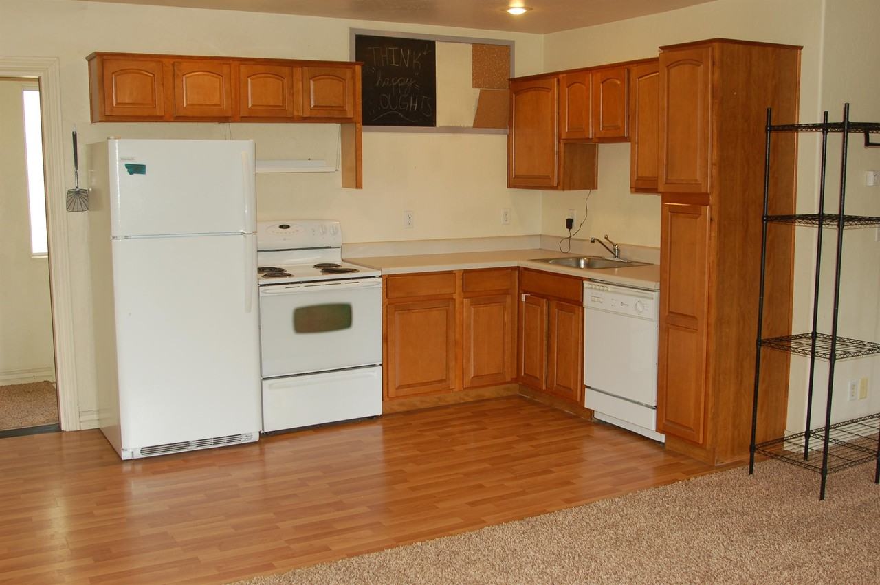 1511 E Payton Way #1 - Photo 3 of 18