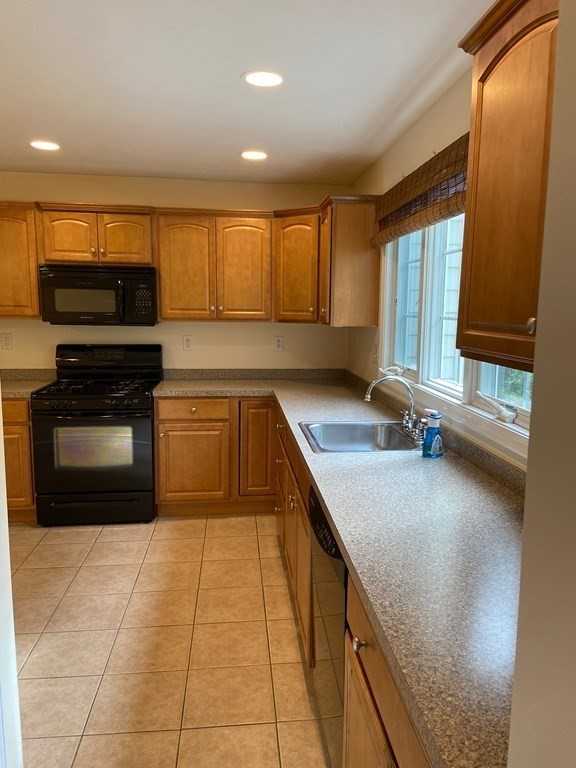 72 Chief Justice Cushing Hwy #4 - Photo 2 of 9