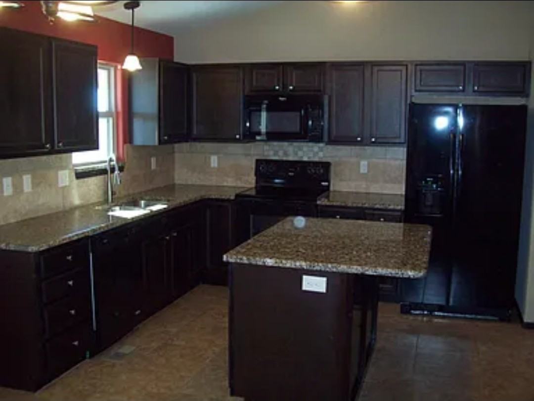 5373 N Lycee St #NA - Photo 3 of 10