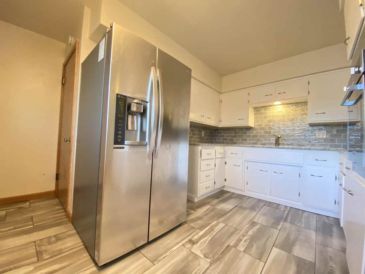 1807 16 1/2 St Nw #1 - Photo 6 of 19