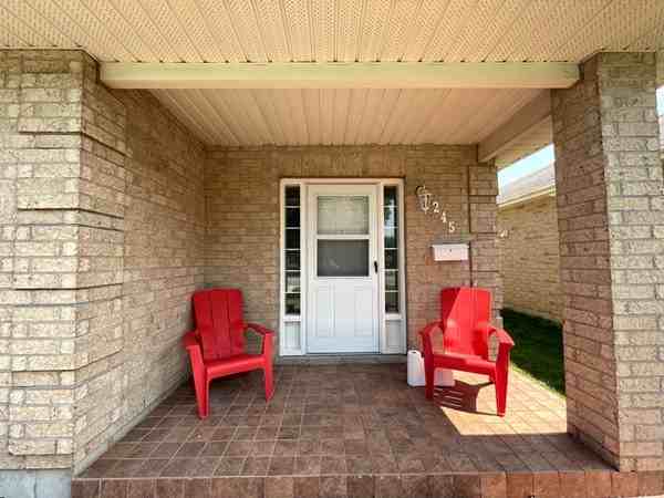 245 Yonge St. - Photo 3 of 24