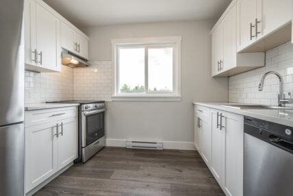 Trois Amis Apartments - Photo 3 of 18