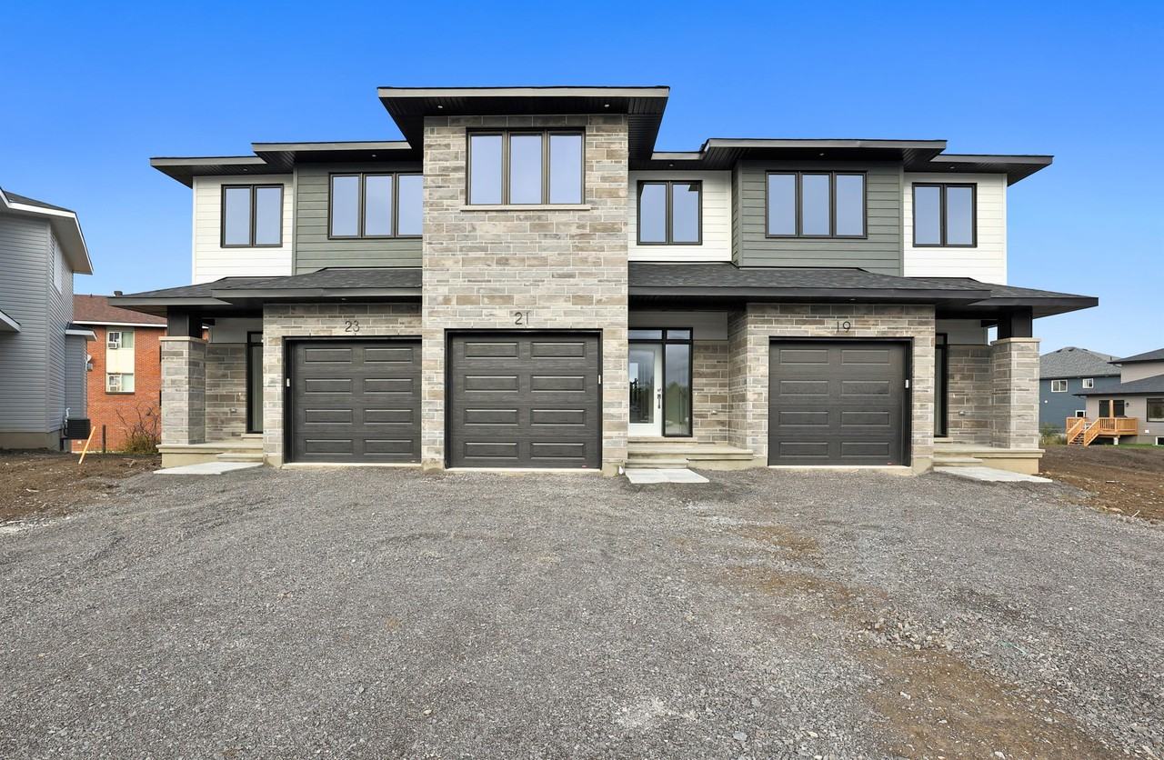 21 Morrall Court 1 Apartments 21 Morral Crt, Arnprior, ON K7S 0J4