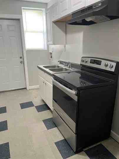 207 Carolan St - Photo 2 of 6