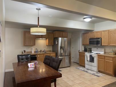 119 S Hillside Dr #A - Photo 2 of 14