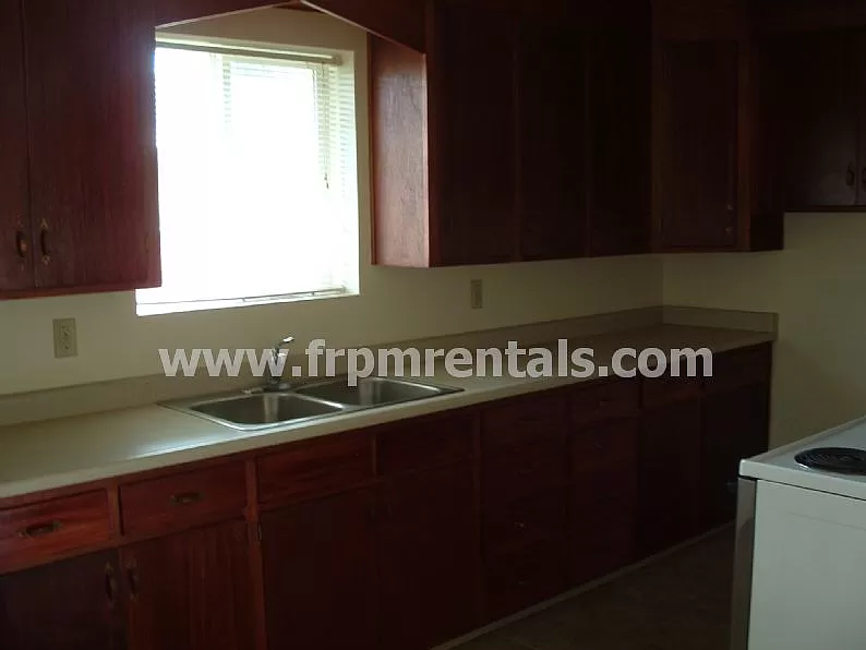 1219 W Martin St - Photo 3 of 11