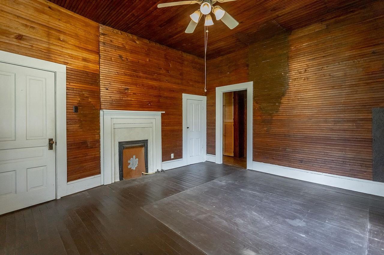 1217 N Main St #NA - Photo 2 of 11