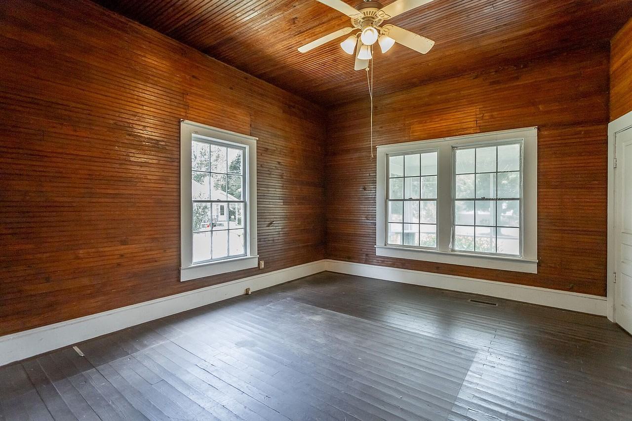 1217 N Main St #NA - Photo 3 of 11