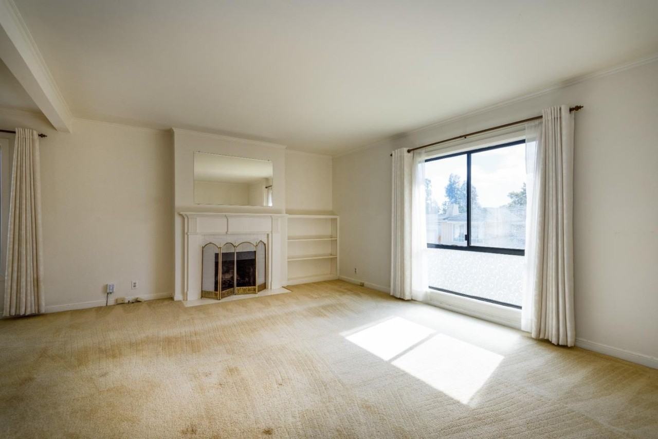 19 Greenwood Dr #NA - Photo 3 of 11