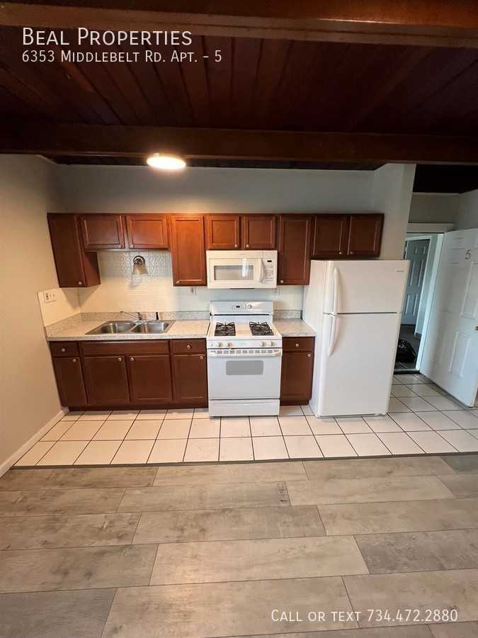 6353 Middlebelt Road #5 - Photo 5 of 10