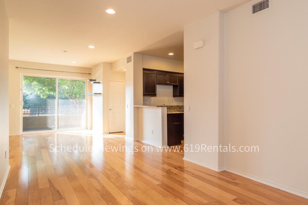 4090 Union Square Ln - Photo 3 of 19