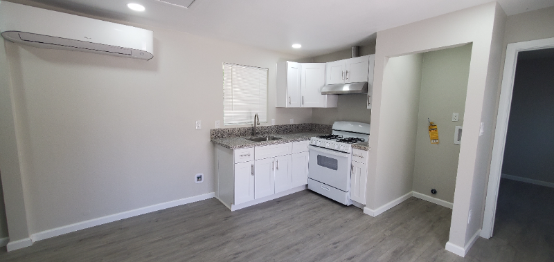 2816 10th St - Photo 3 of 14