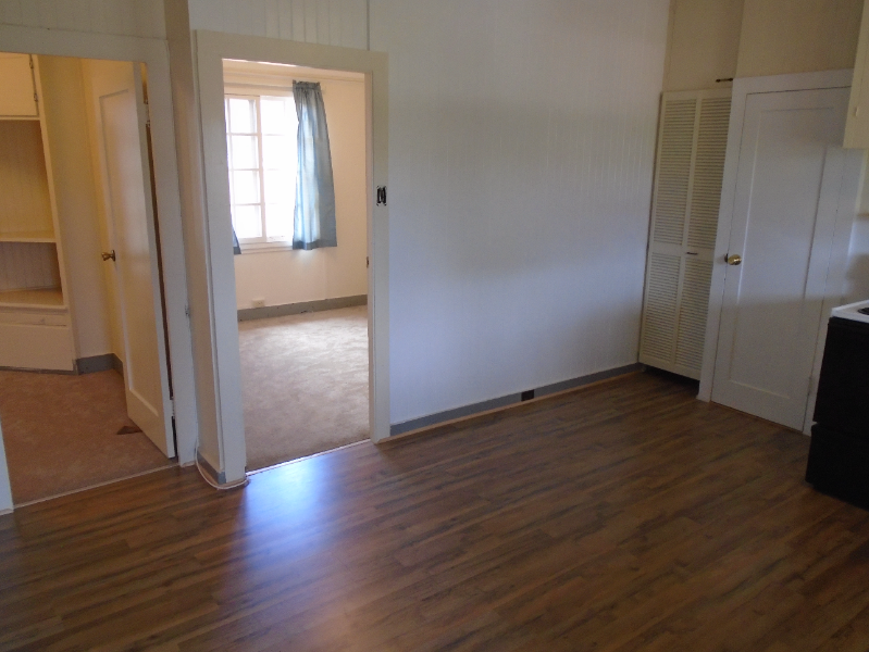 258 California Ave #2 - Photo 2 of 5