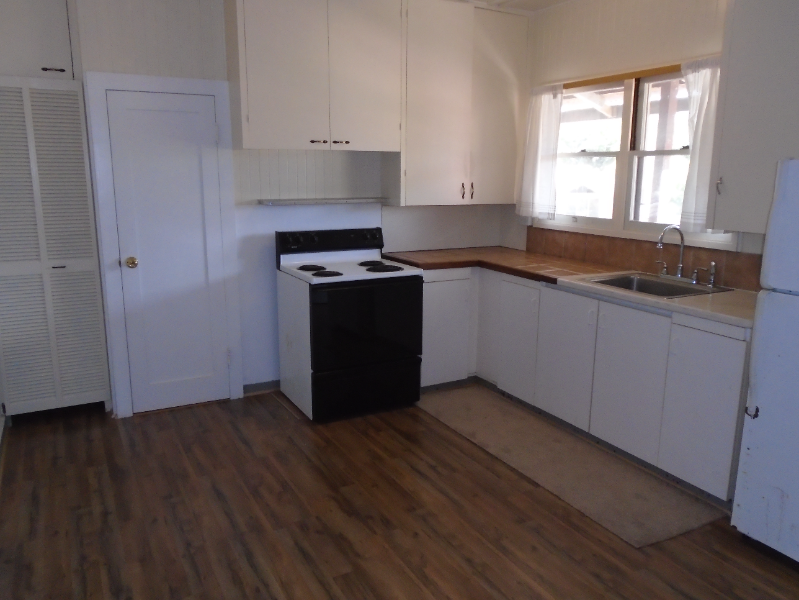 258 California Ave #2 - Photo 3 of 5