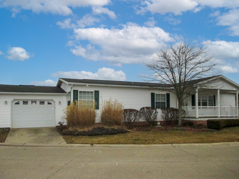 255 Rockford Cir - Photo 2 of 10