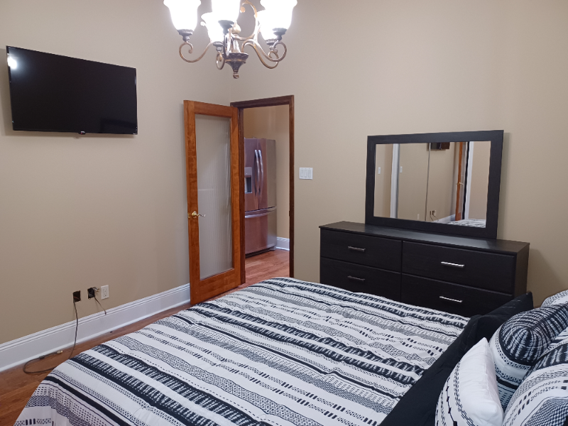 3015 Saint Peter St - Photo 2 of 13