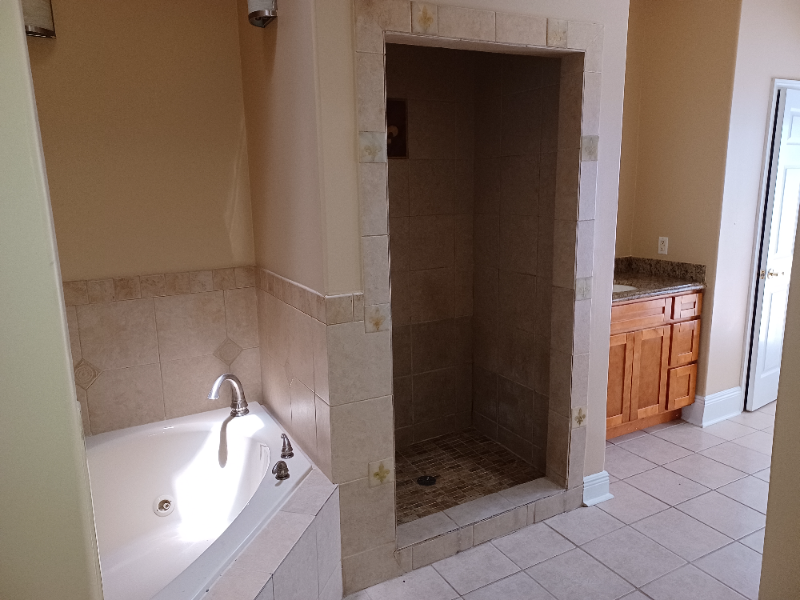 3015 Saint Peter St - Photo 3 of 13