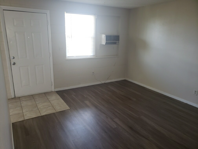 3950 Turnpike Dr #2 - Photo 3 of 7