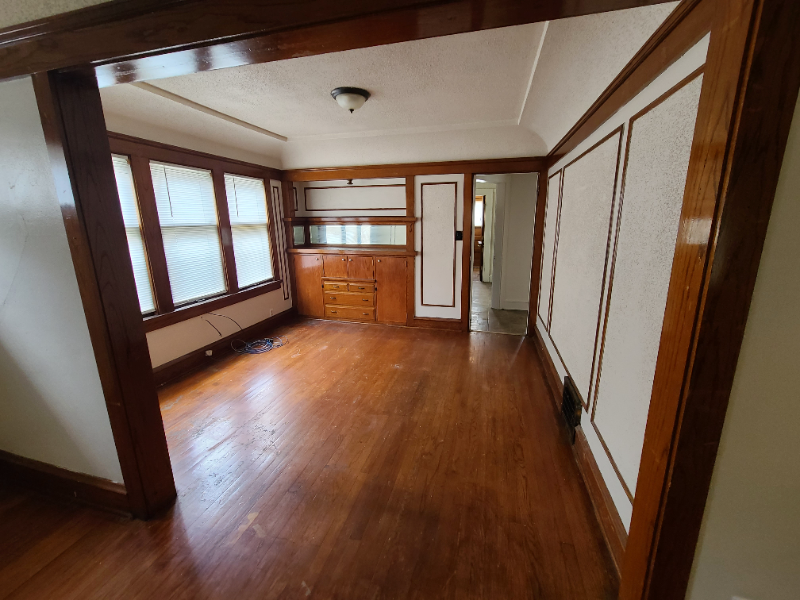 4063 N 17th St - Photo 3 of 8