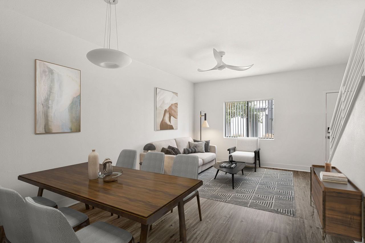 2one5 - Photo 7 of 37