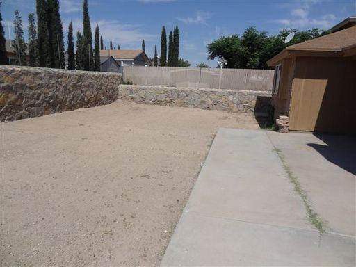 11660 Caballo Lake Dr - Photo 2 of 18