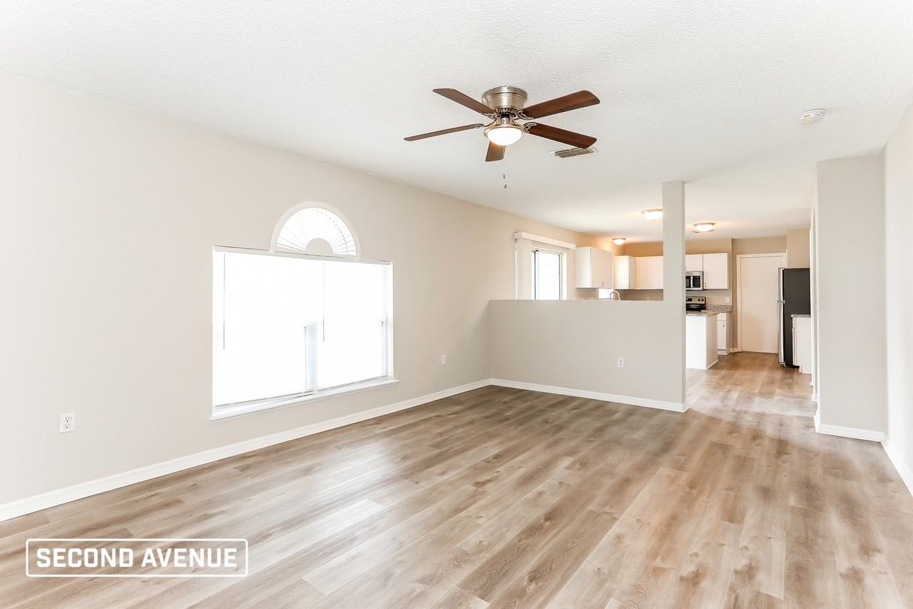 2255 Nettlebrook St S - Photo 7 of 22