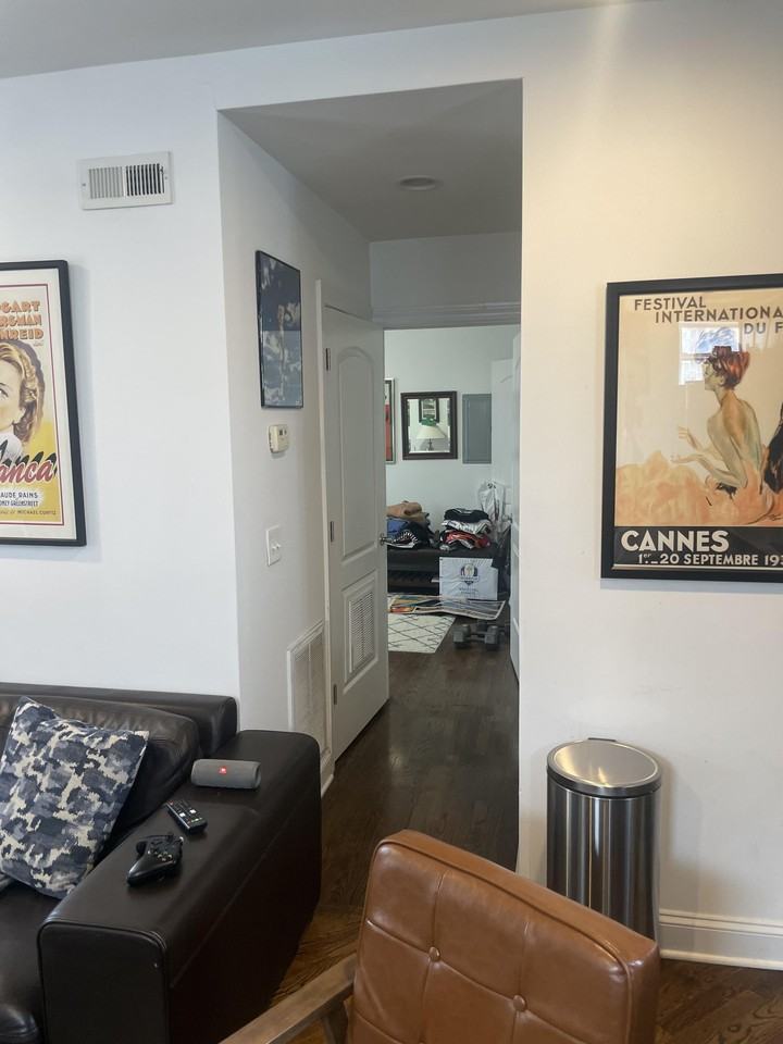 2117 N Point St #2R - Photo 4 of 10