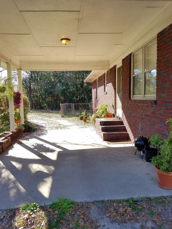 1182 North Blvd #D - Photo 2 of 7