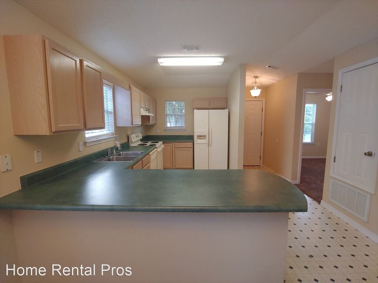 3086 Flintlock Dr - Photo 2 of 18