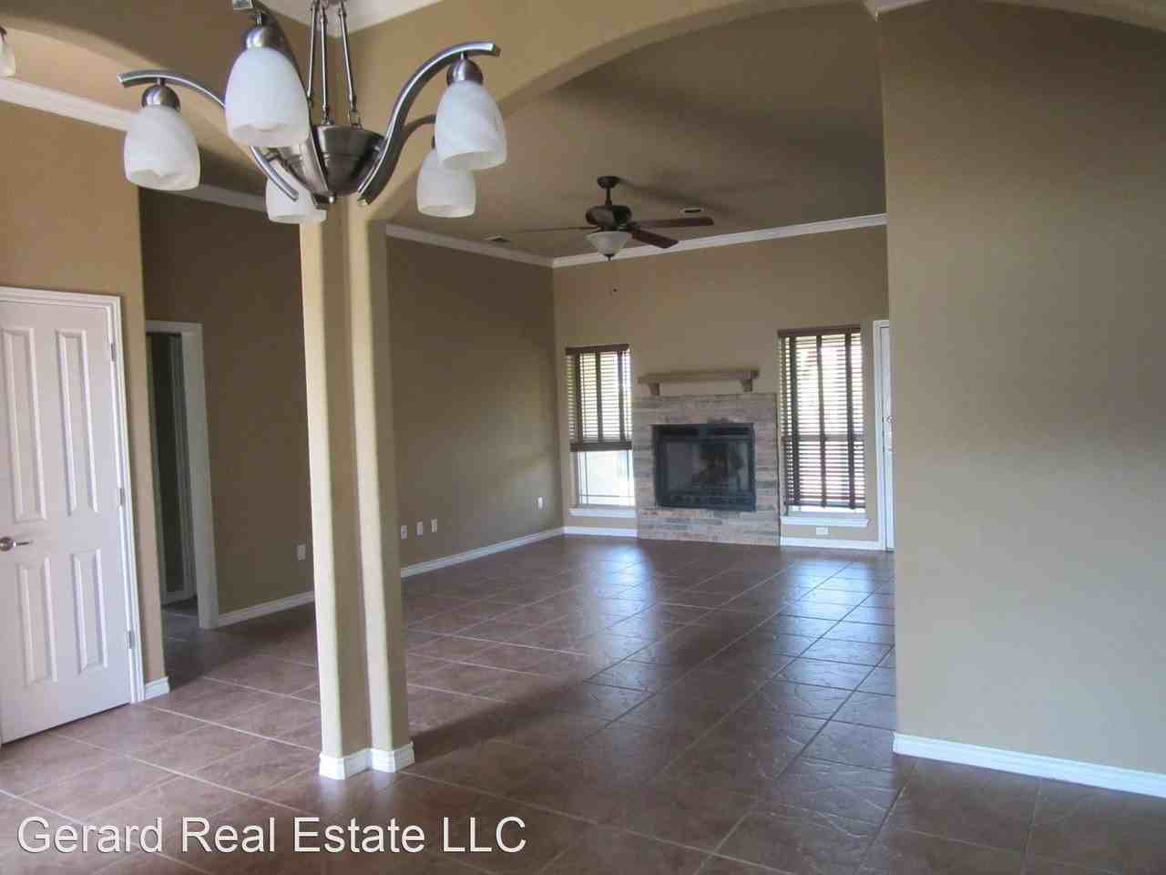 2258 Republic Ave - Photo 3 of 19