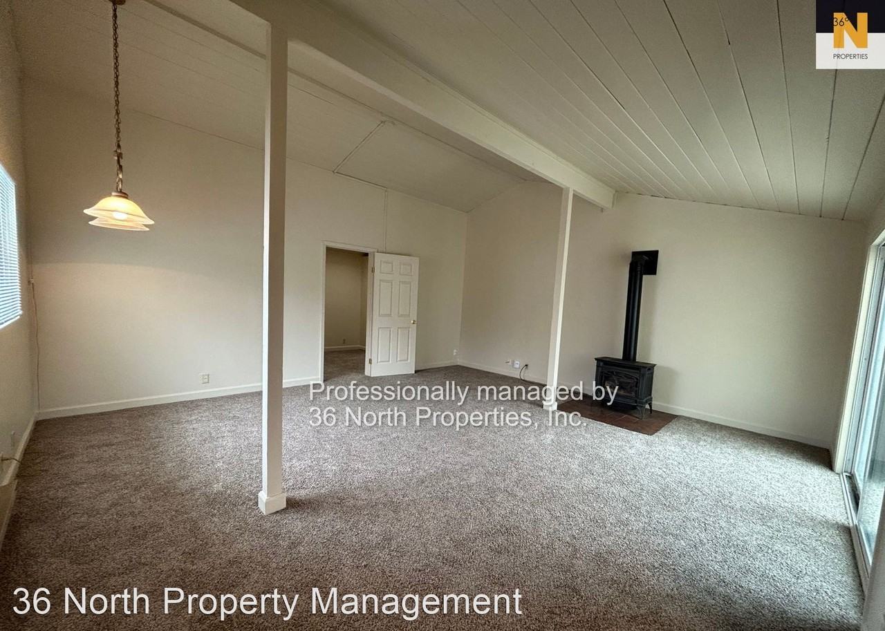 238 Capitol Street - Photo 3 of 17