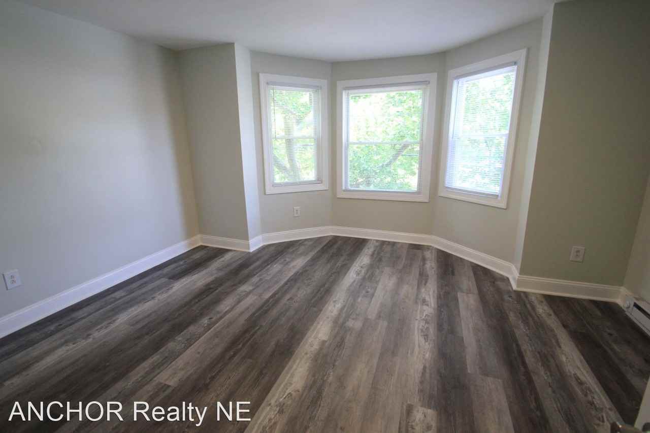 2613 S 71st St - Photo 2 of 8