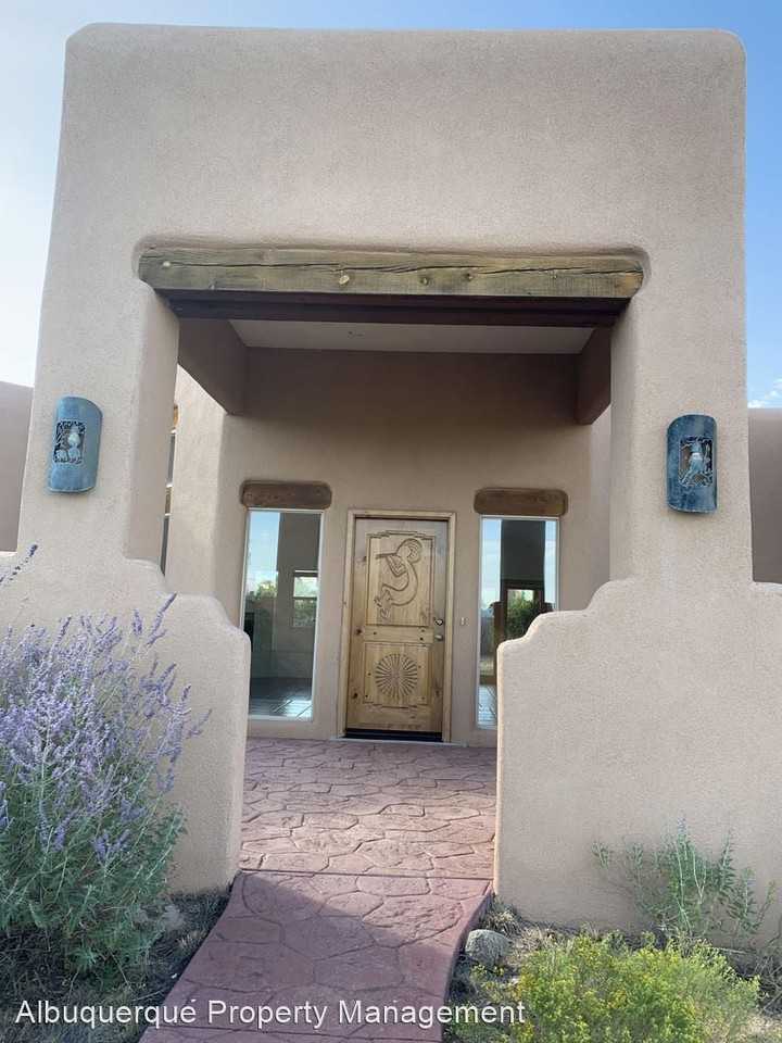 10900 San Francisco Rd Ne - Photo 2 of 50