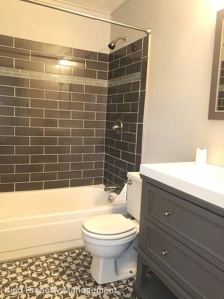 1908 Robinhood Dr - Photo 3 of 25